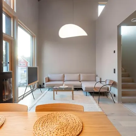 Holiday home North - Joiku - Midnight Sun Akaslompolo